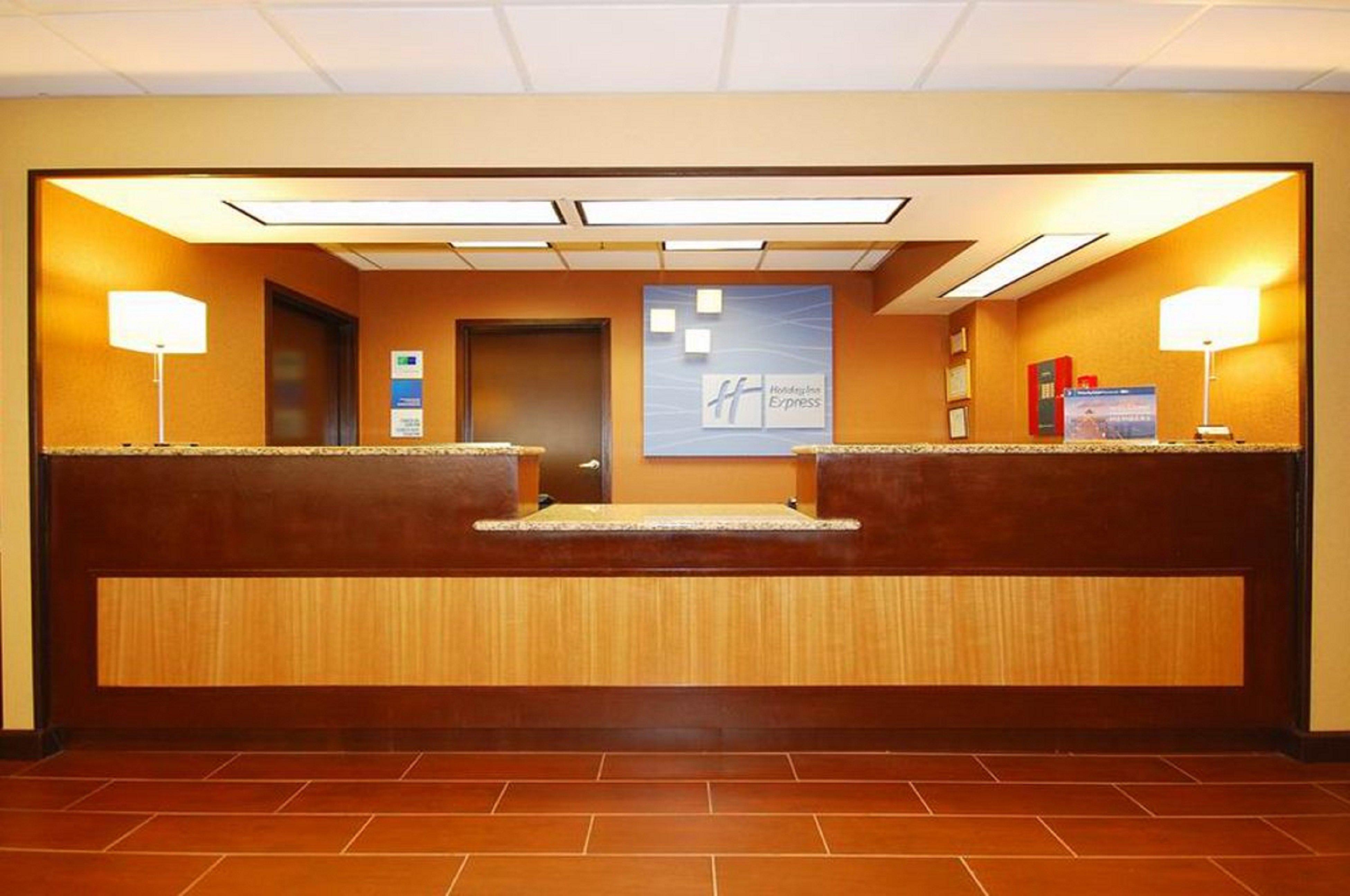 Holiday Inn Express Forsyth By Ihg Zewnętrze zdjęcie
